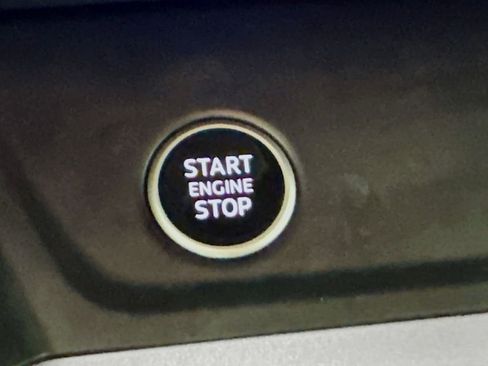 Used 2022 Audi Q3 2.0T Premium w/ Convenience Package image 18