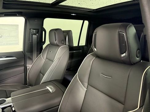 New 2026 Cadillac Escalade ESV Sport AWD/4WD image 6