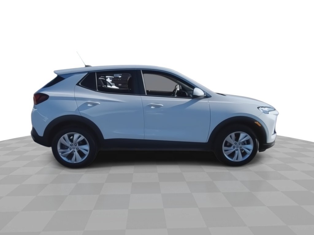 Used 2025 Buick Encore GX Preferred FWD image 9