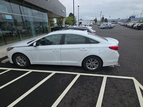 Used 2015 Hyundai Sonata SE FWD image 9