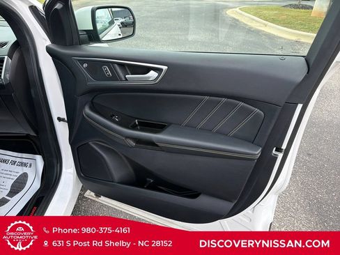 Used 2019 Ford Edge ST w/ Equipment Group 401A AWD/4WD image 45