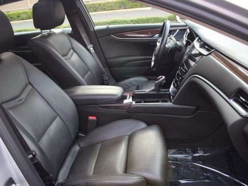 Used 2014 Cadillac XTS Luxury image 23