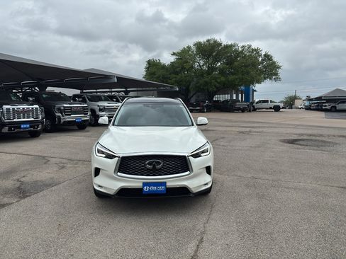 Used 2022 INFINITI QX50 Sensory image 2