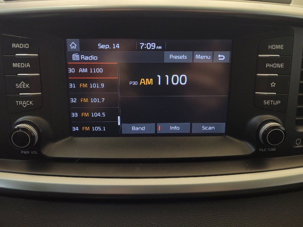 Used 2019 Kia Sorento AWD V6 image 25