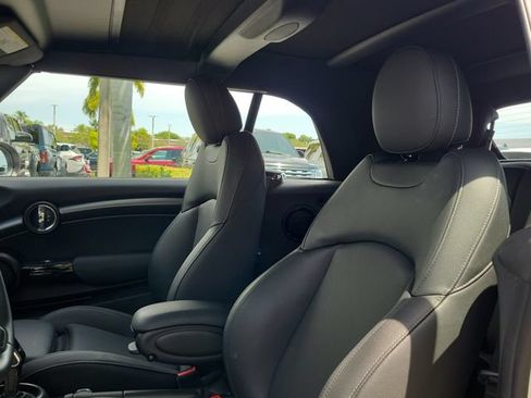 Used 2023 MINI Cooper S FWD image 9