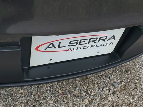 Used 2017 Ford Taurus SEL w/ Equipment Group 201A FWD image 6