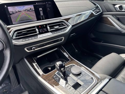 Used 2023 BMW X5 xDrive40i w/ Climate Comfort Package image 27