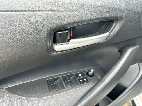 Used 2026 Toyota Corolla SE FWD image 13