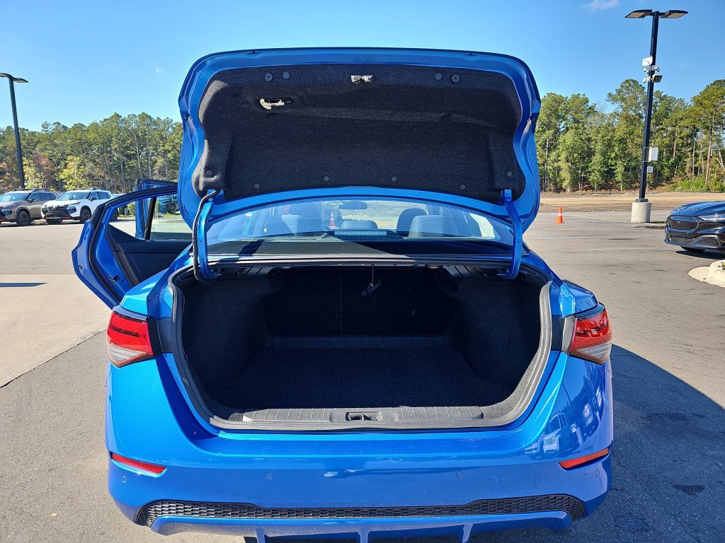 Used 2020 Nissan Sentra SV FWD image 17