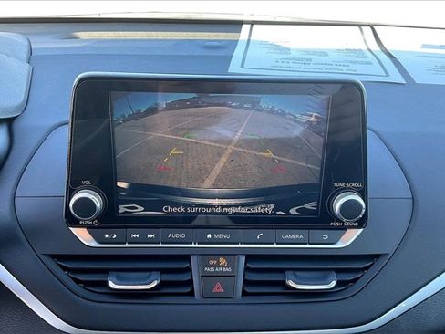 Certified 2025 Nissan Altima 2.5 S image 19