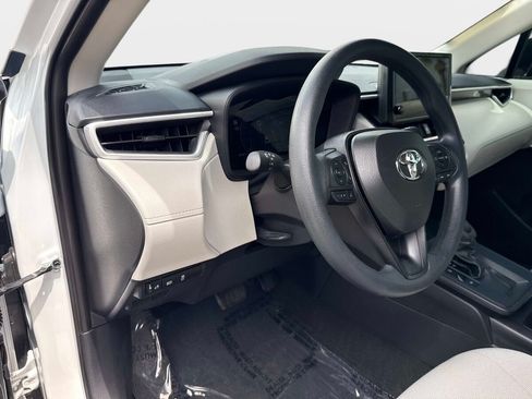 Used 2026 Toyota Corolla Cross L FWD image 18