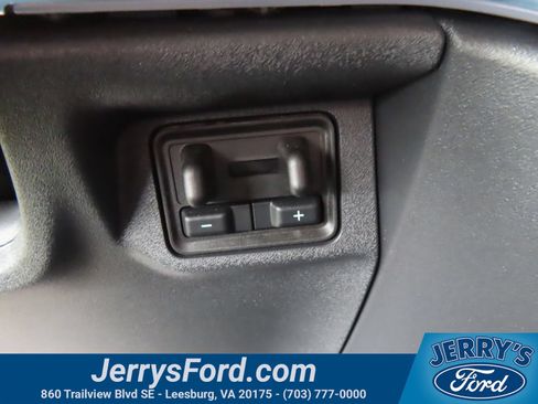 Used 2025 Ford Expedition Tremor AWD/4WD image 22