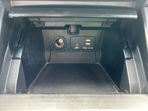 Used 2019 Subaru Outback 2.5i Limited image 19