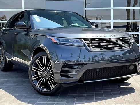 New 2026 Land Rover Range Rover Velar Dynamic SE image 2