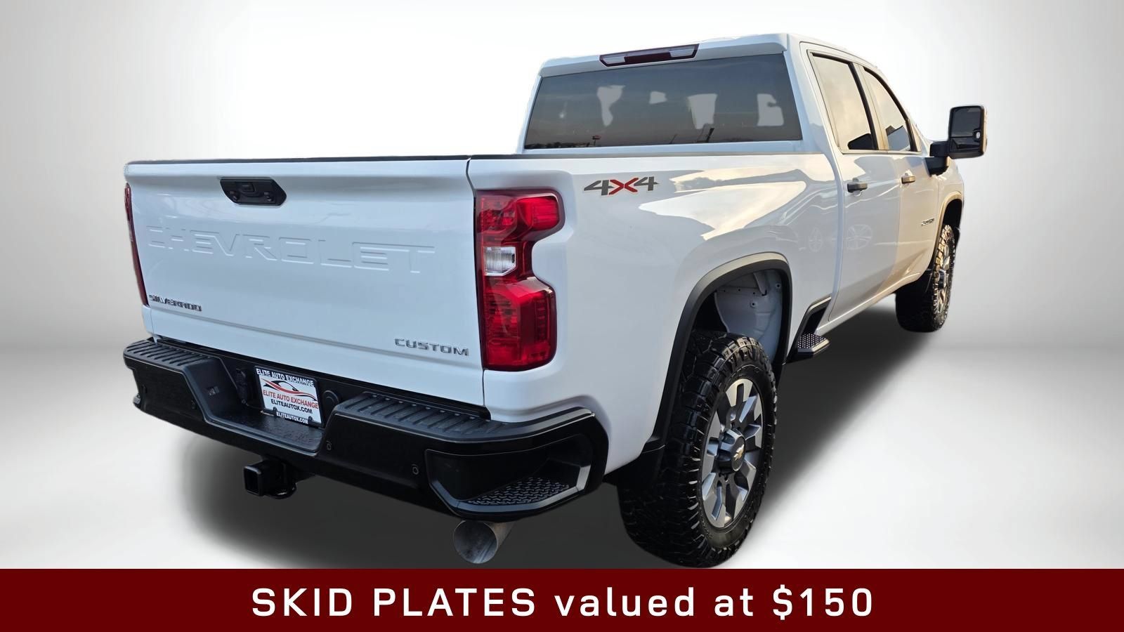 Used 2024 Chevrolet Silverado 2500 Custom w/ Custom Value Package AWD/4WD image 9