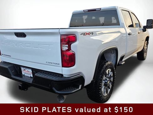 Used 2024 Chevrolet Silverado 2500 Custom w/ Custom Value Package AWD/4WD image 9