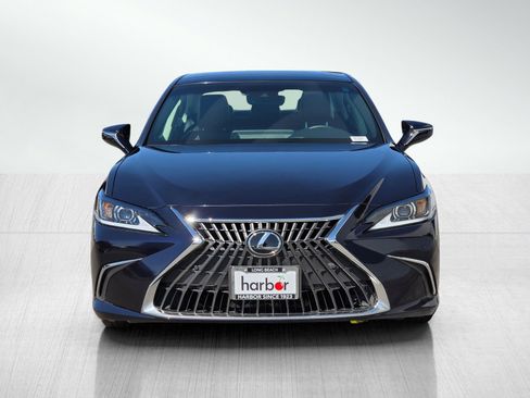 Used 2022 Lexus ES 350 w/ Premium Package image 2