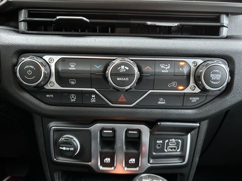 New 2026 Jeep Wrangler Sport image 37