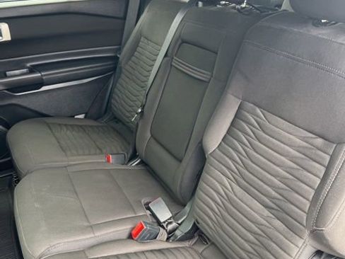 Used 2020 Ford Explorer XLT w/ Comfort Package AWD/4WD image 46