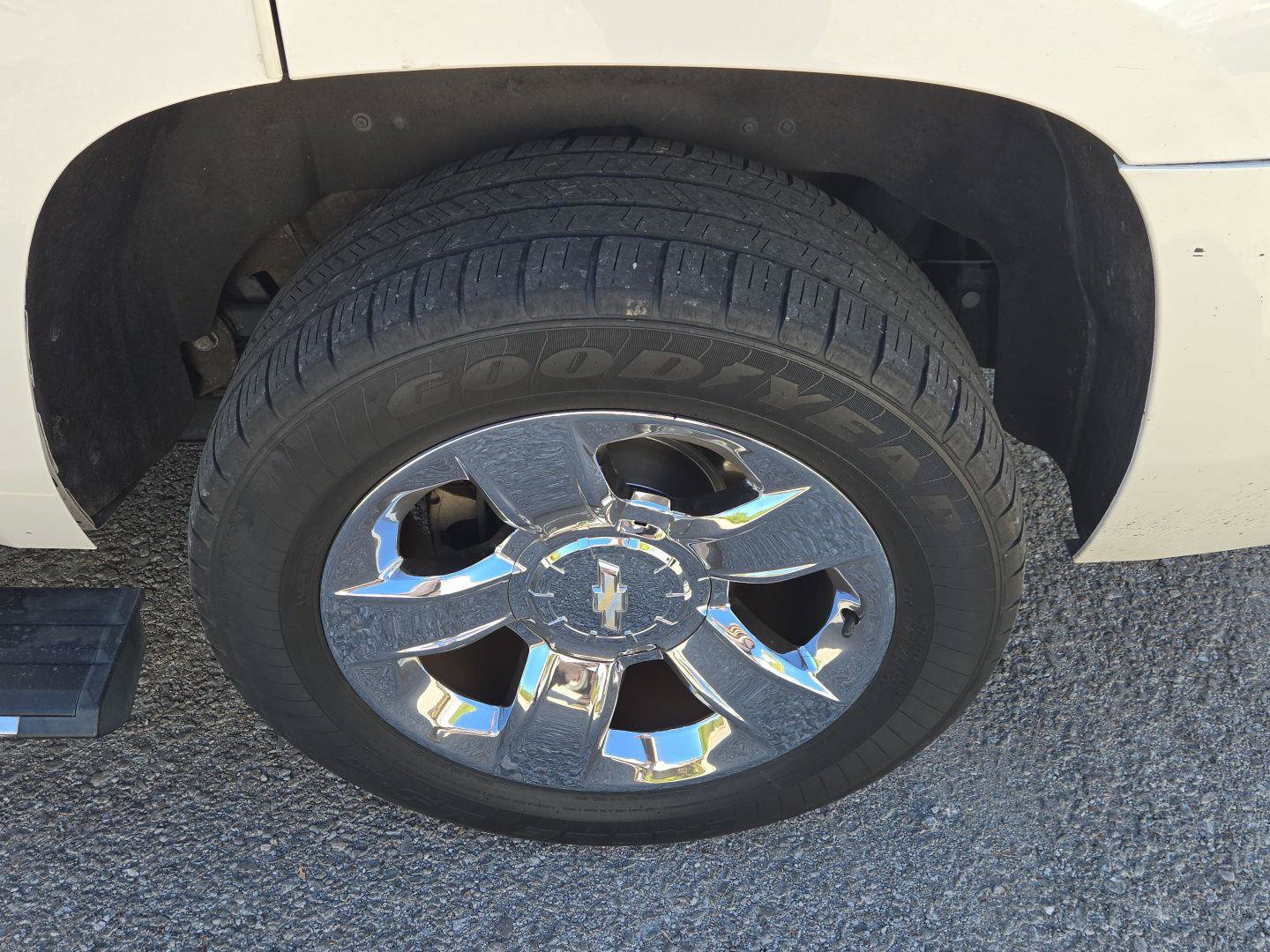 Used 2017 Chevrolet Tahoe Premier RWD image 11