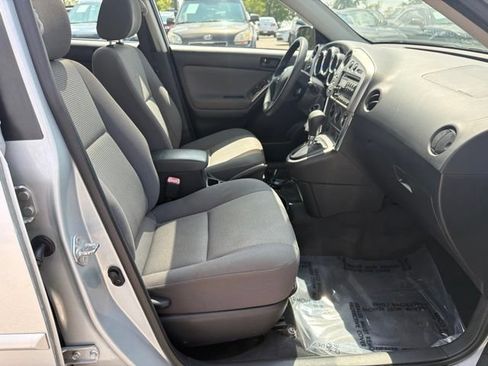 Used 2007 Pontiac Vibe w/ Sun And Sound Package FWD image 26