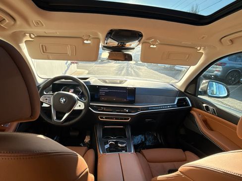 Certified 2023 BMW X7 xDrive40i w/ Premium Package image 17