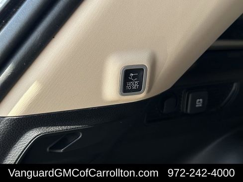 Used 2022 Jeep Grand Cherokee Limited AWD/4WD image 32