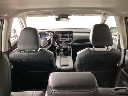 Used 2025 Toyota Grand Highlander AWD Hybrid image 23