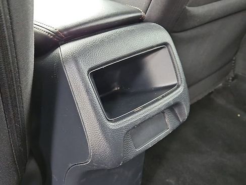 Used 2025 Honda HR-V Sport image 11