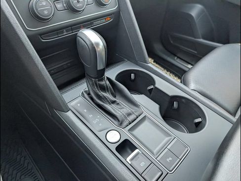 Used 2021 Volkswagen Atlas SE FWD image 18