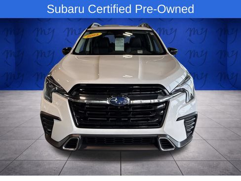 Used 2025 Subaru Ascent Touring AWD/4WD image 3