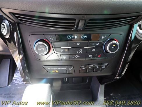 Used 2018 Ford Escape Titanium image 23