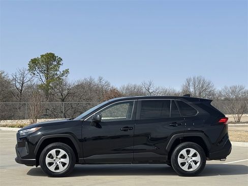 Used 2024 Toyota RAV4 LE image 3