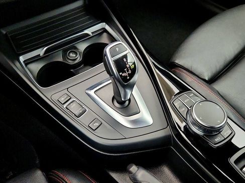 Used 2019 BMW 230i xDrive 230i xDrive w/ Premium Package image 17