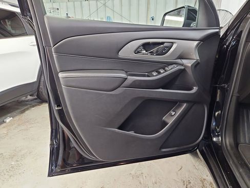Used 2023 Chevrolet Traverse LT AWD/4WD image 15