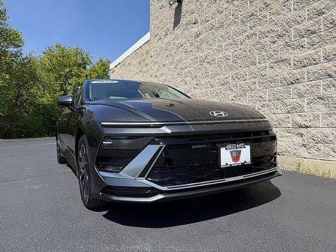 Used 2024 Hyundai Sonata SEL FWD image 1