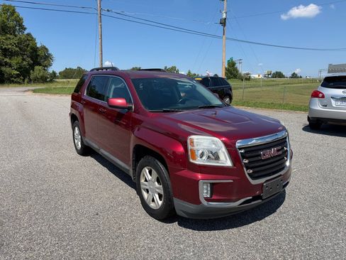 Used 2016 GMC Terrain SLE w/ Convenience Package AWD/4WD image 2