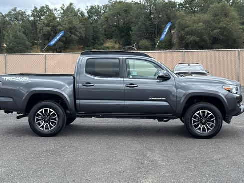 Used 2023 Toyota Tacoma TRD Sport w/ Advanced Technology Package AWD/4WD image 2