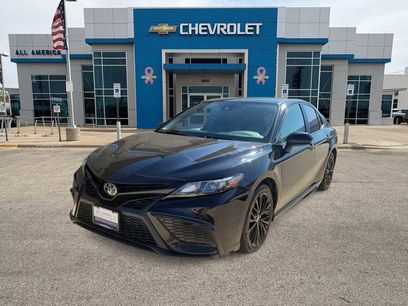 Used 2021 Toyota Camry SE w/ Carpet Mat Package (TMS)