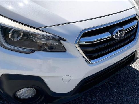 Used 2019 Subaru Outback 3.6R Limited AWD/4WD image 32