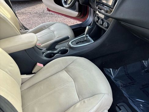 Used 2012 Chrysler 200 Limited image 40