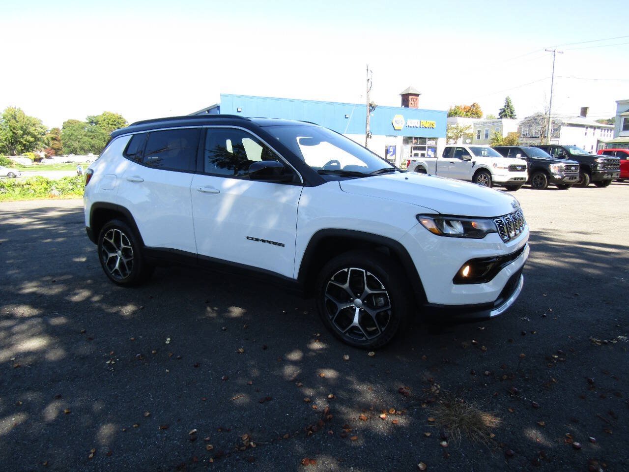 Used 2024 Jeep Compass Limited AWD/4WD image 40