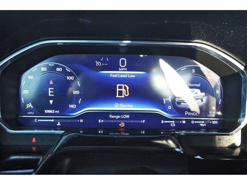 Used 2025 Chevrolet Silverado 1500 LT image 16