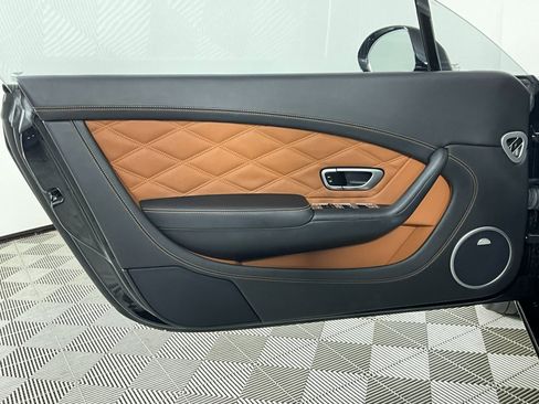 Used 2014 Bentley Continental GT image 18