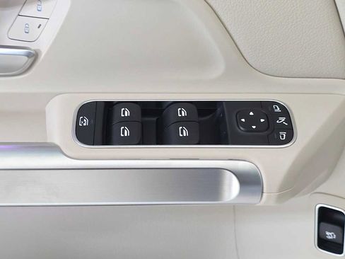 Certified 2025 Mercedes-Benz GLB 250 GLB 250 image 24