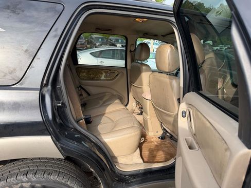 Used 2003 MAZDA Tribute ES FWD image 11