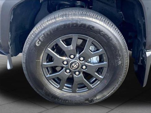 Certified 2025 Toyota 4Runner SR5 AWD/4WD image 11