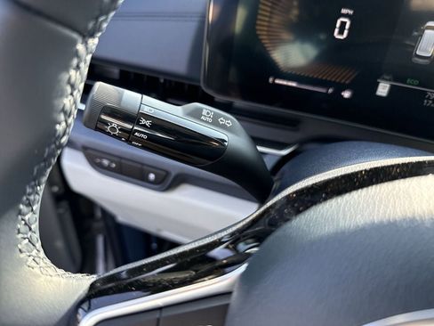 New 2026 Kia Carnival EX FWD image 20