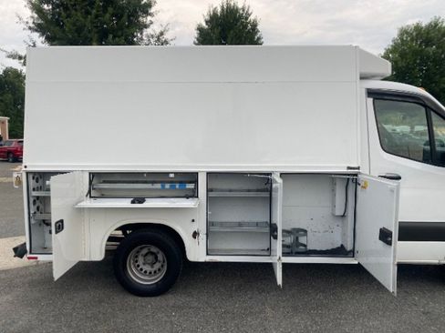 Used 2019 Mercedes-Benz Sprinter 144 image 5