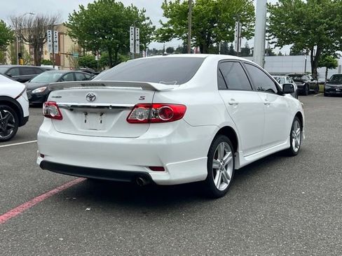 Used 2013 Toyota Corolla S w/ Premium Pkg FWD image 9